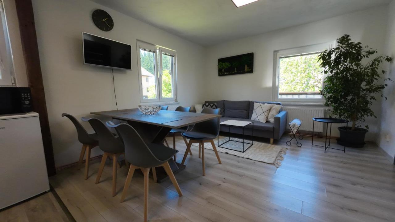 Apartman Andrea Loucovice ภายนอก รูปภาพ
